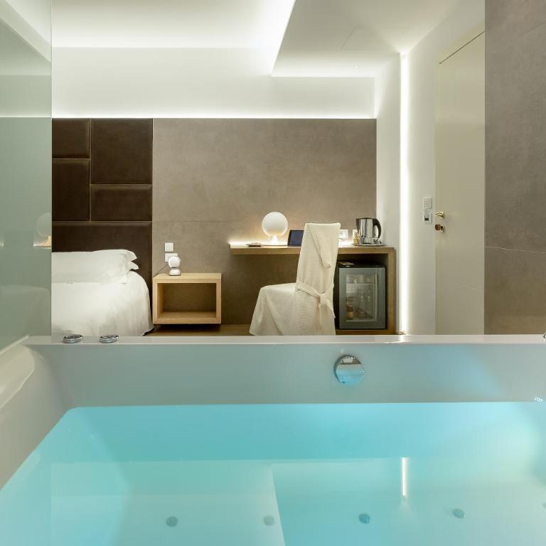 Hotel Polo - Suite con Vasca Idromassaggio - 9