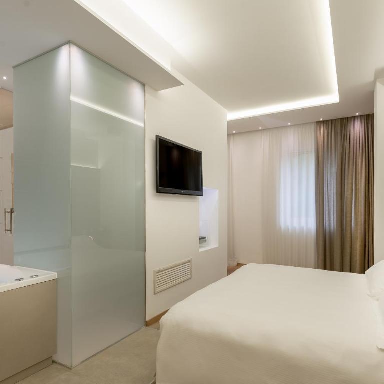 Hotel Polo - Suite con Vasca Idromassaggio - 1