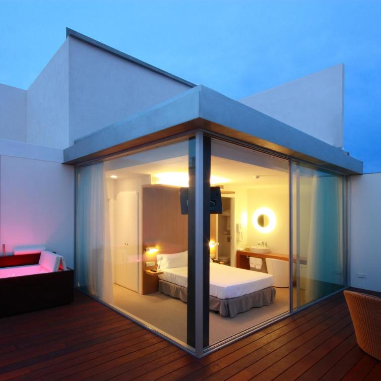 Alenti Sitges Hotel - Ático Deluxe con bañera de hidromasaje - 2