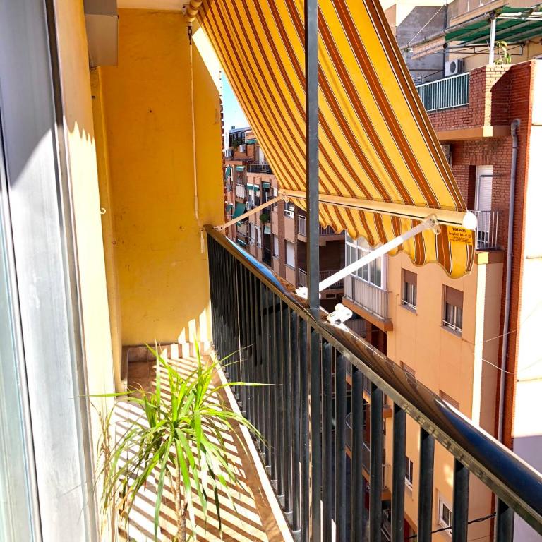Apartamento Playa el Cabanyal - Apartment with Balcony - 42