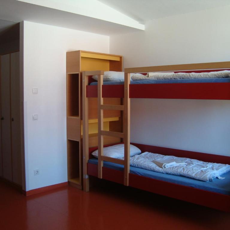 HI Munich Park Youth Hostel - Privates Sechsbettzimmer - 5
