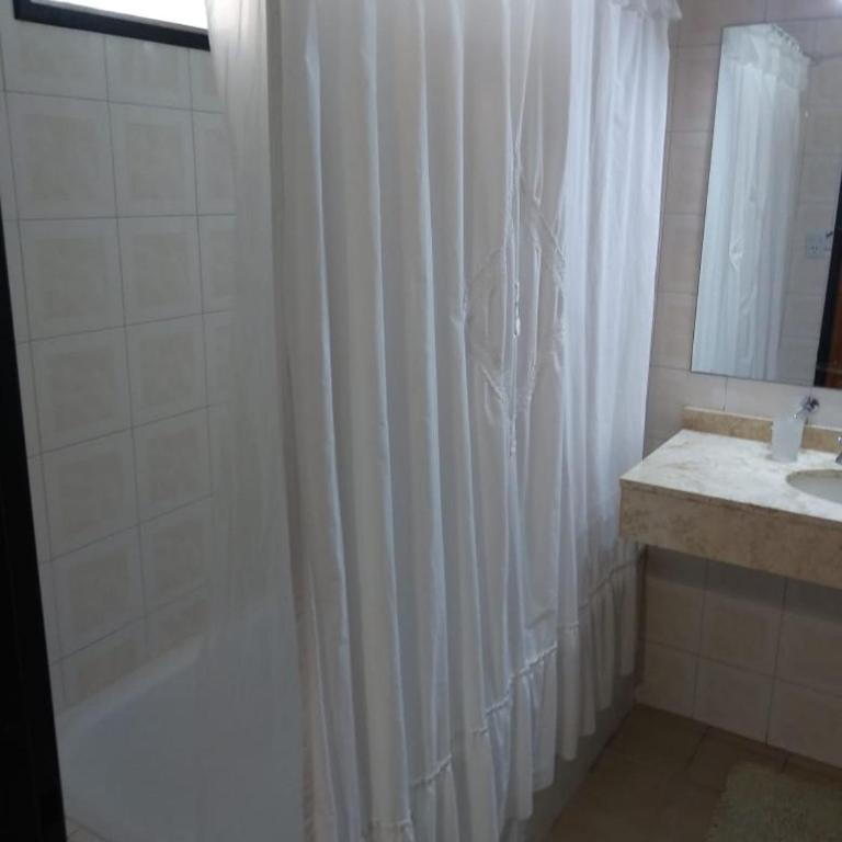 Hermosa Casa Cerca de Todo - Casa de 2 dormitorios - 11