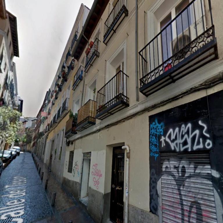 Estudio en Malasaña - Calle Tesoro - Apartment - 17