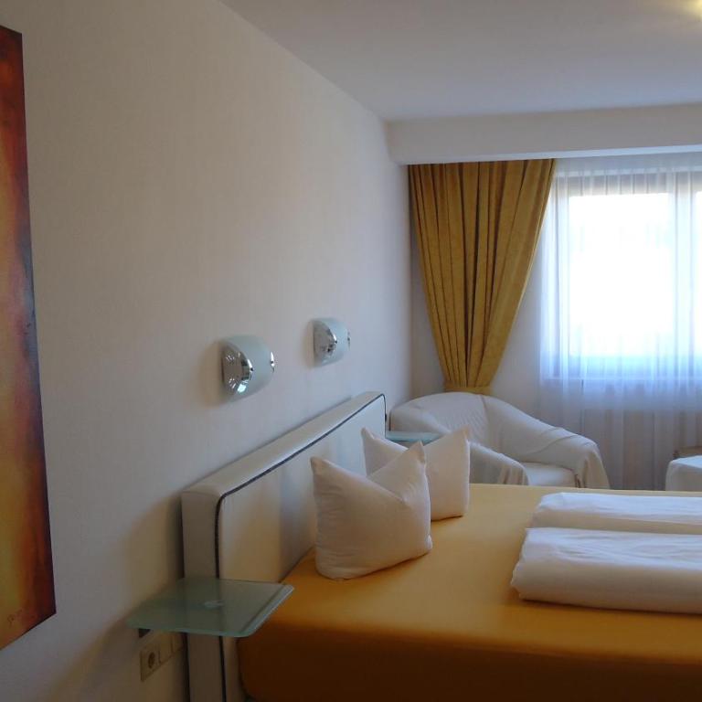 Landhaus Klausnerhof Hotel Garni - Doppelzimmer mit Balkon - 6
