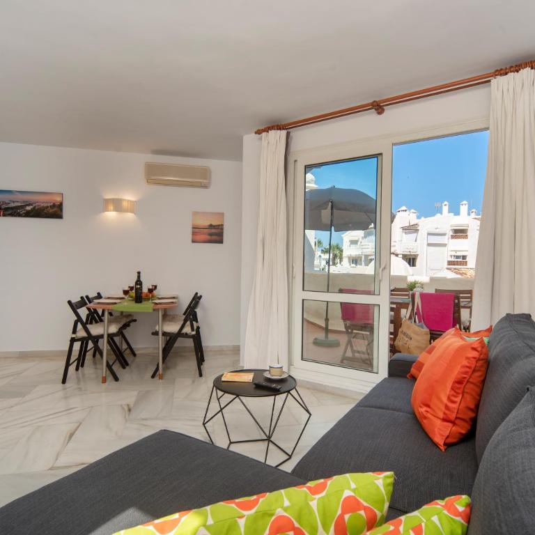 Happy Puerto Marina - Apartamento con terraza - 5