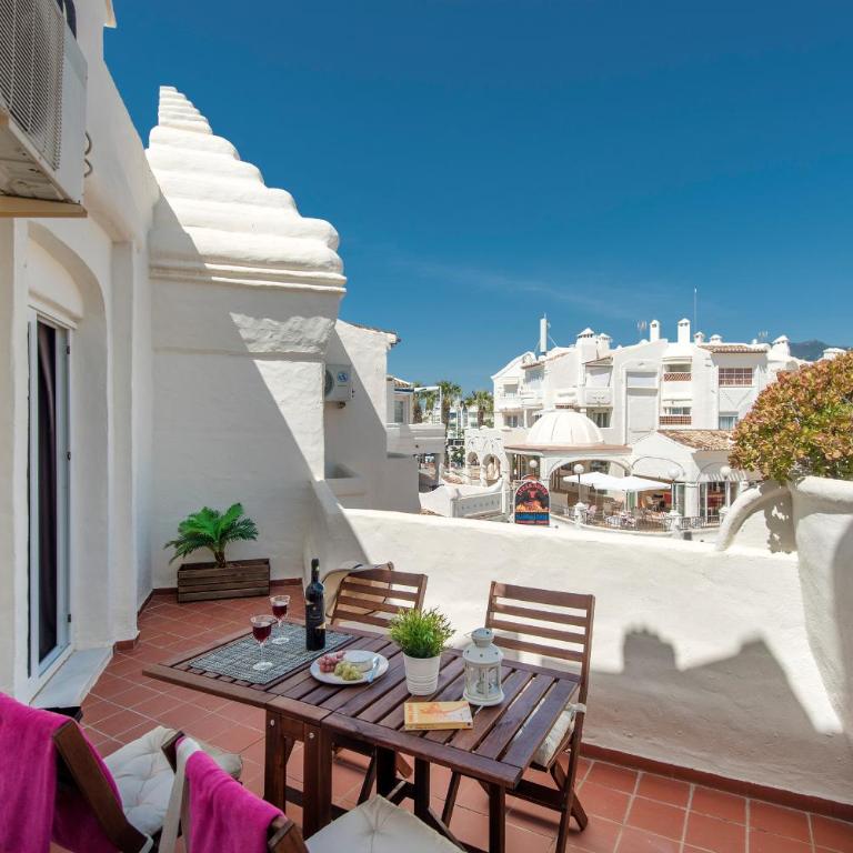 Happy Puerto Marina - Apartamento con terraza - 1