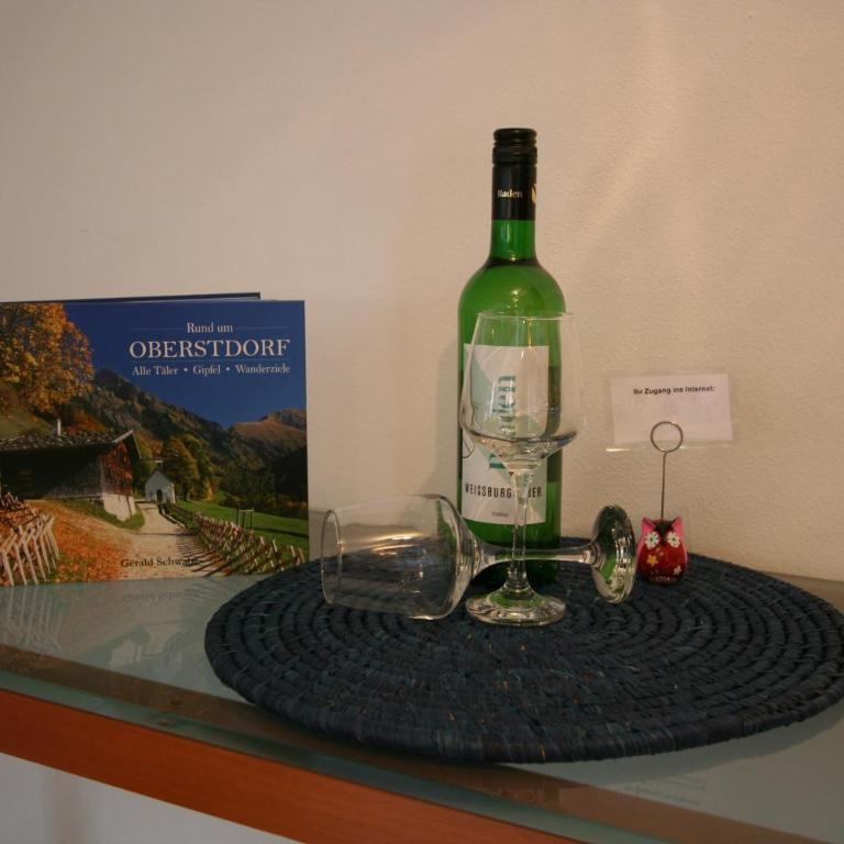 Alpenflair Ferienwohnungen Whg 223 - Apartment - 18