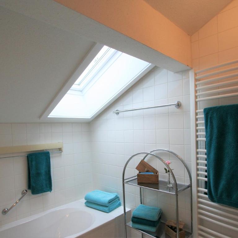 Alpenflair Ferienwohnungen Whg 223 - Apartment - 20