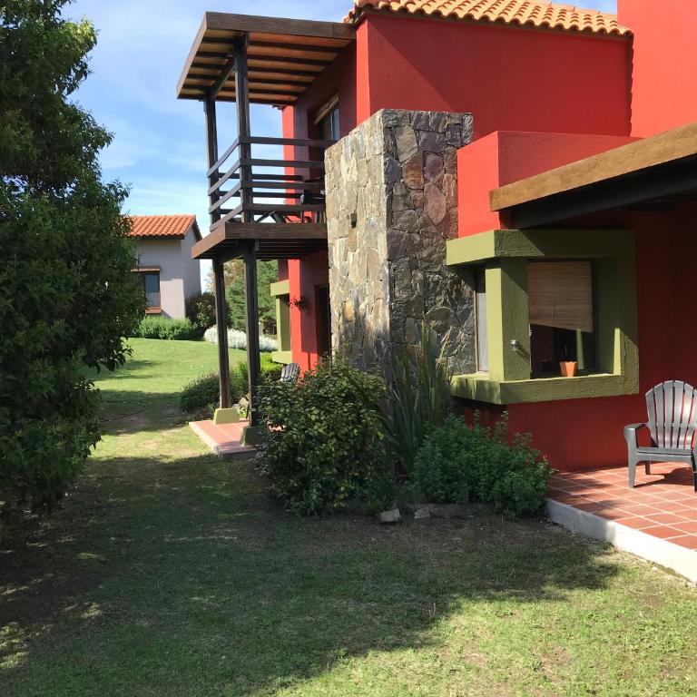 Zolara Di Merlo - Hut - 11
