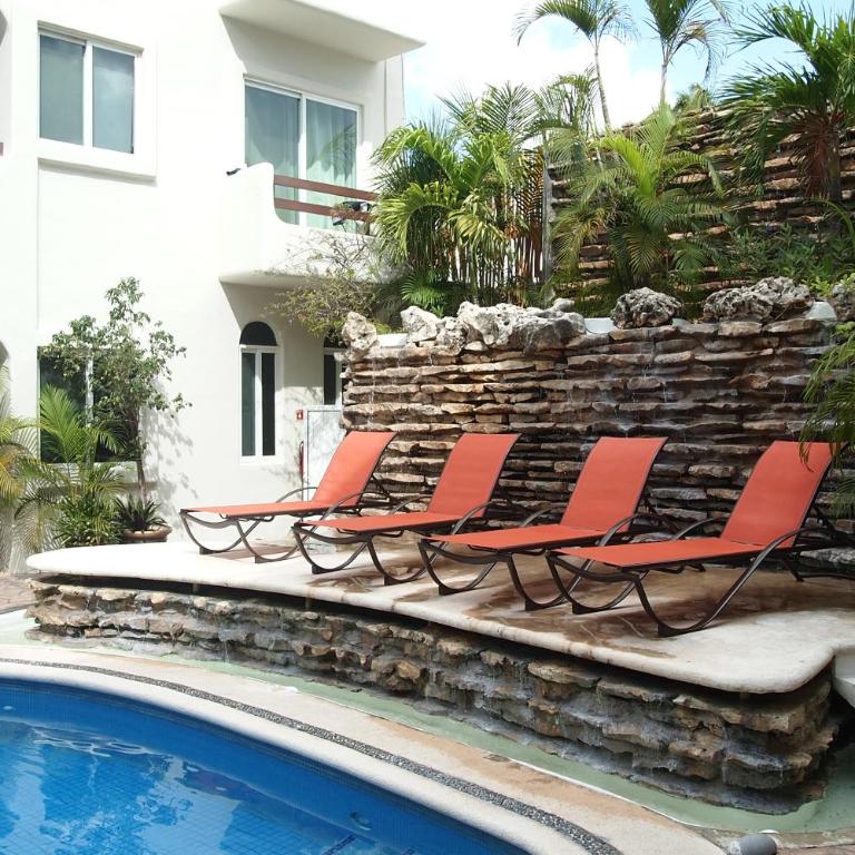 Playa Kaan Condominiums- Unit 22 - Apartment with Pool View - 38