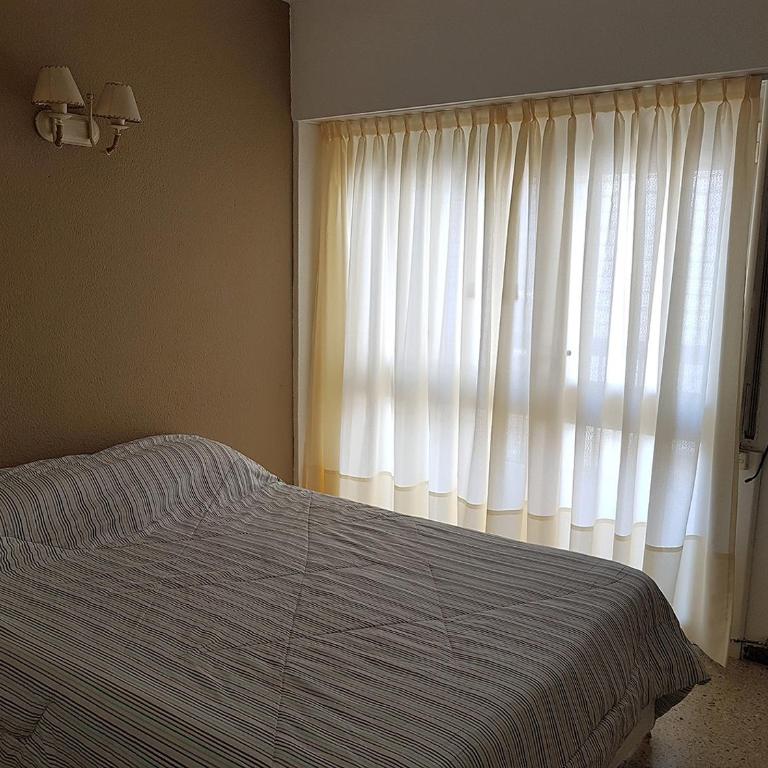 Depto. c/balcón, Colón y Olavarría - Apartamento - 8