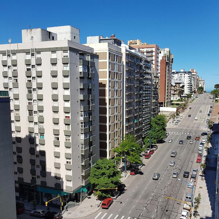 Depto. c/balcón, Colón y Olavarría - Apartamento - 13