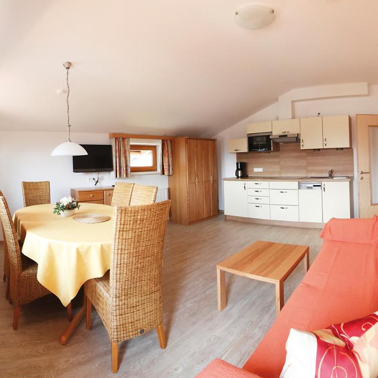 Apart Andrea - Appartamento con 2 Camere da Letto e Balcone - 6