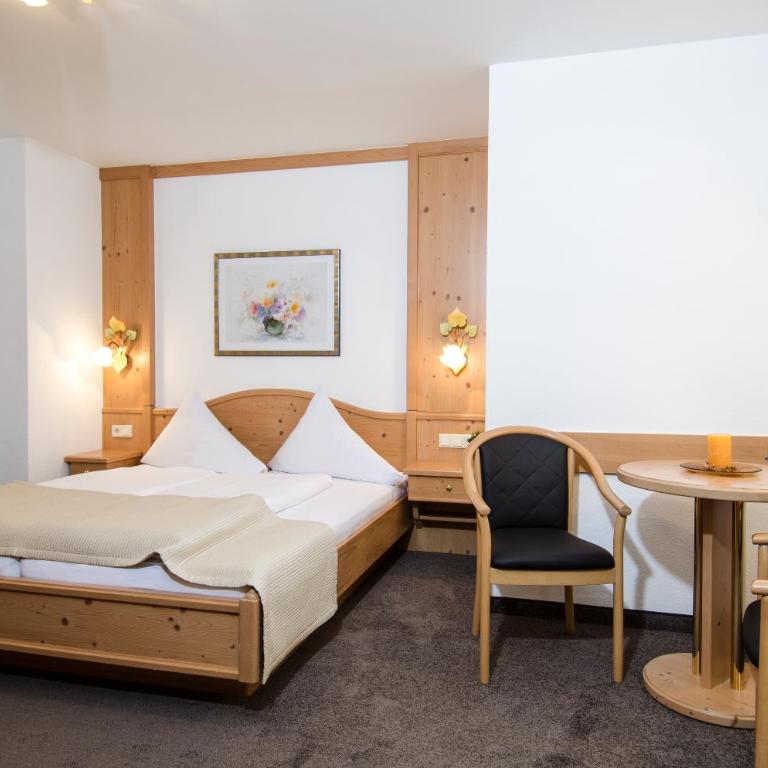 Hotel Garni Subretta - Deluxe Zimmer - 8