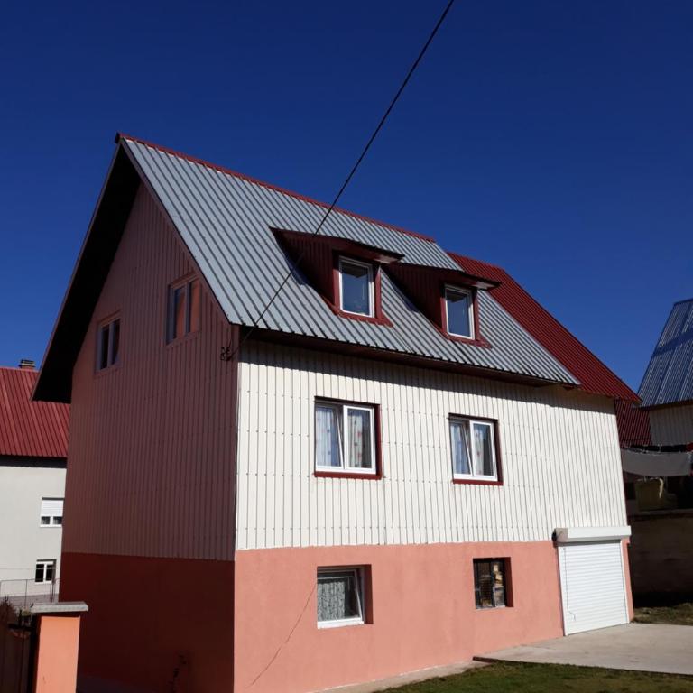 Vuk Popovic - Family Suite - 13