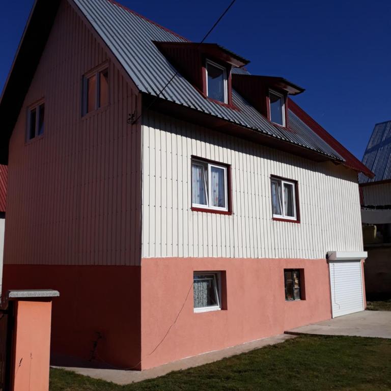 Vuk Popovic - Family Suite - 12