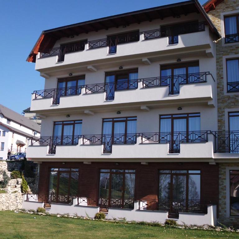 Apartman Sladjana Premier 12 Milmari - Studio Apartment - 55