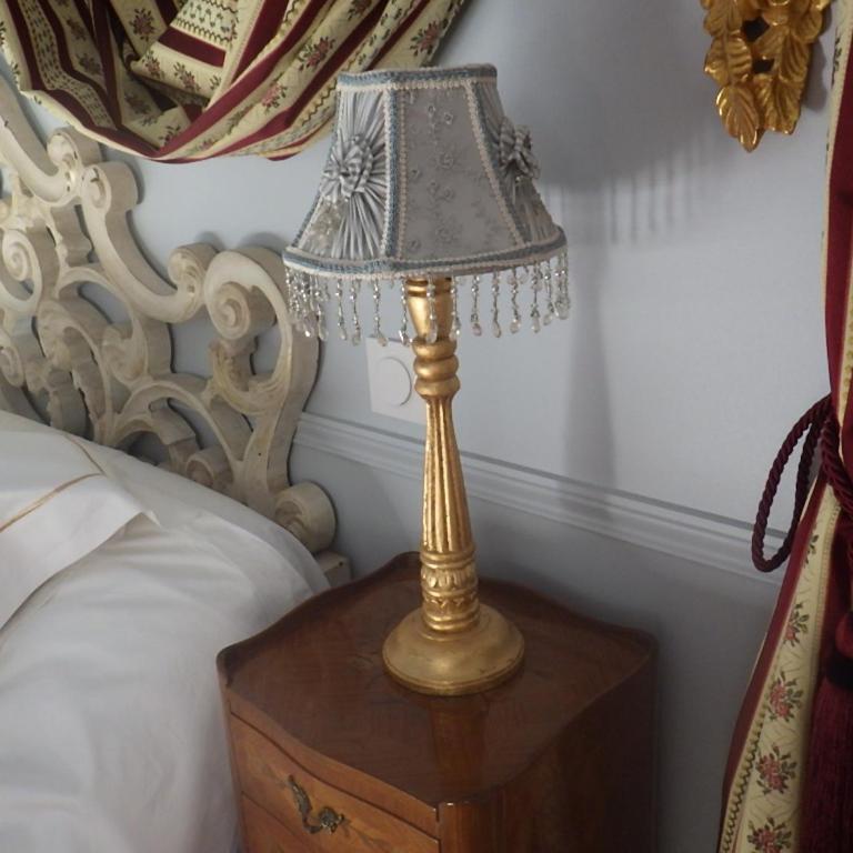 castel de la comtesse - Chambre Familiale Supérieure - 7