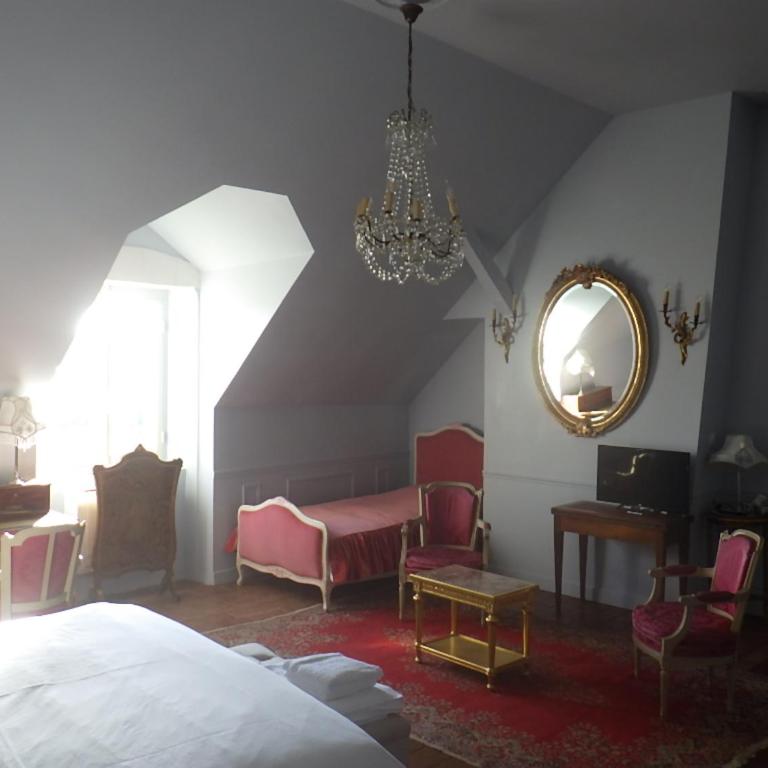 castel de la comtesse - Chambre Familiale Supérieure - 3