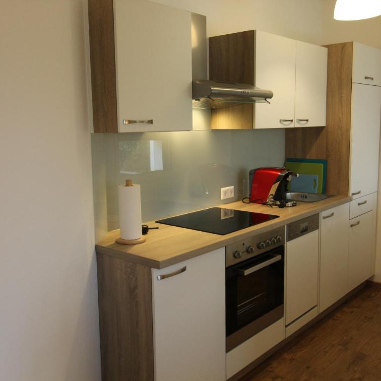 HeRo´s Home - Apartment mit Gartenblick 2 - 4