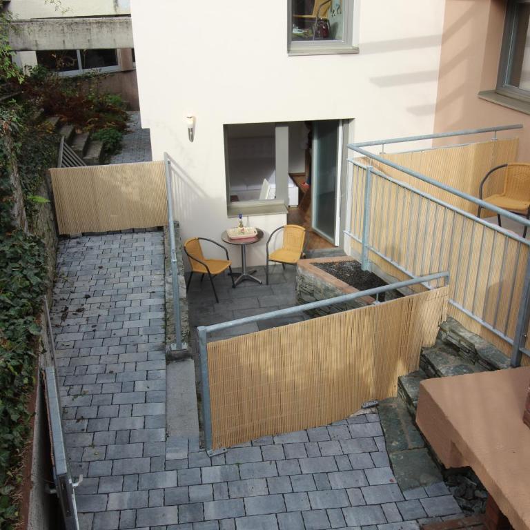 HeRo´s Home - Apartment mit Terrasse 1 - 3