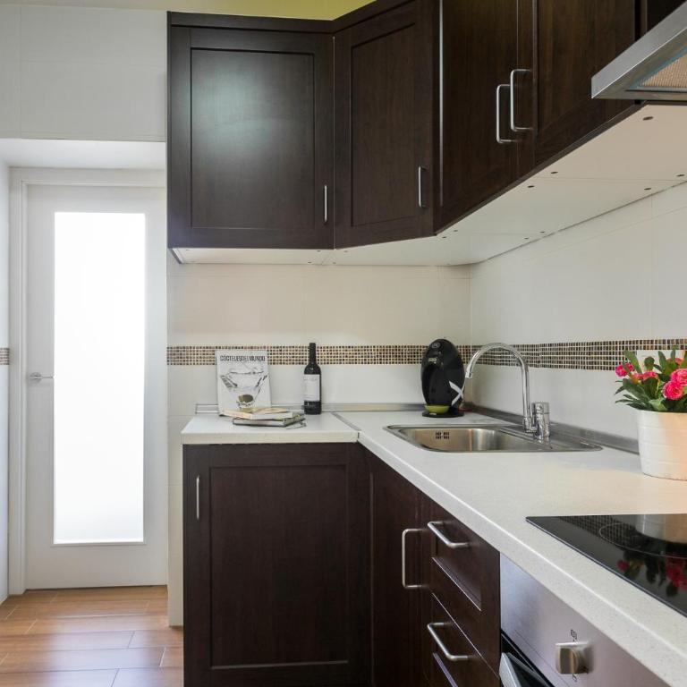 TEATRO centro alicante - Three-Bedroom Apartment - 16