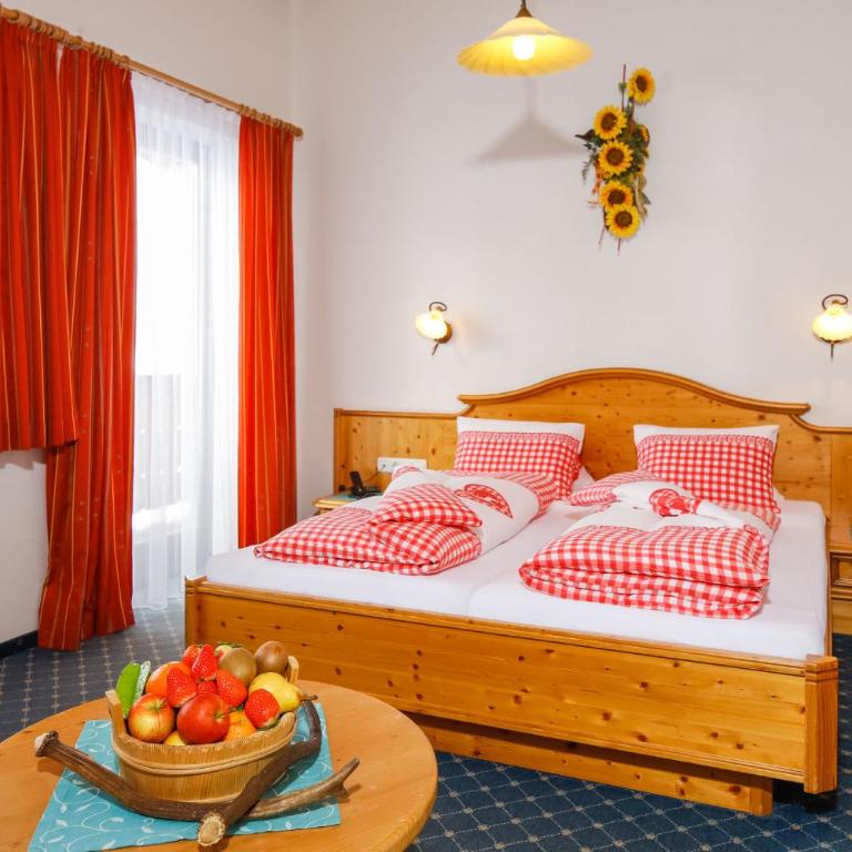Hotel Edelweiss - Doppelzimmer mit Balkon - 5