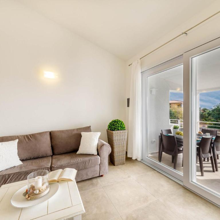 Caneis Apartments - Appartamento con Vista Piscina - 13