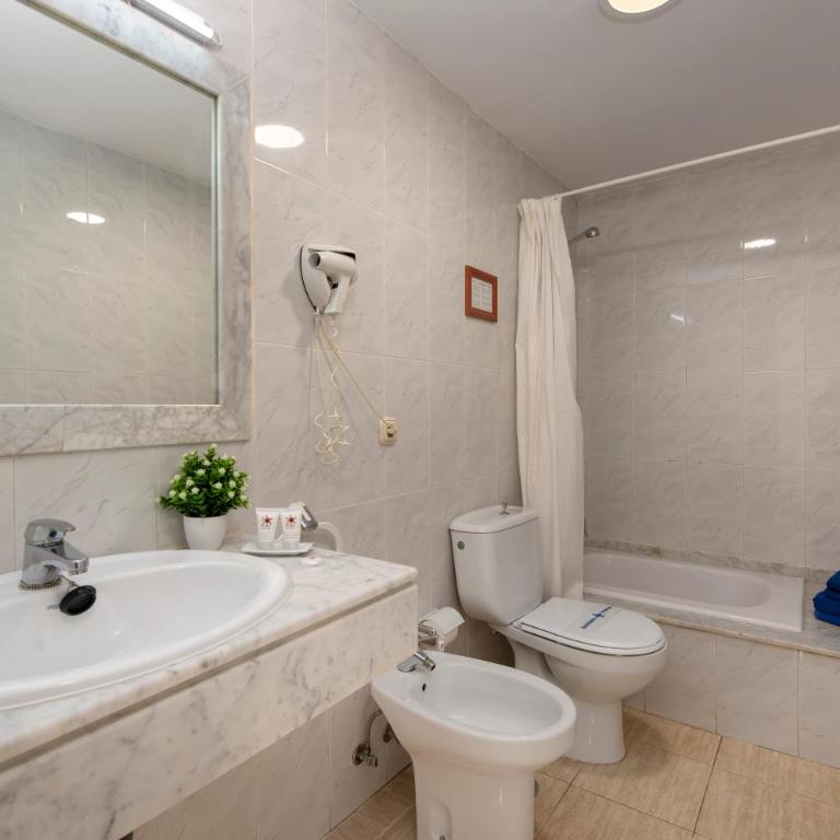 Rocas Blancas Apartments - One-Bedroom Apartment - 6