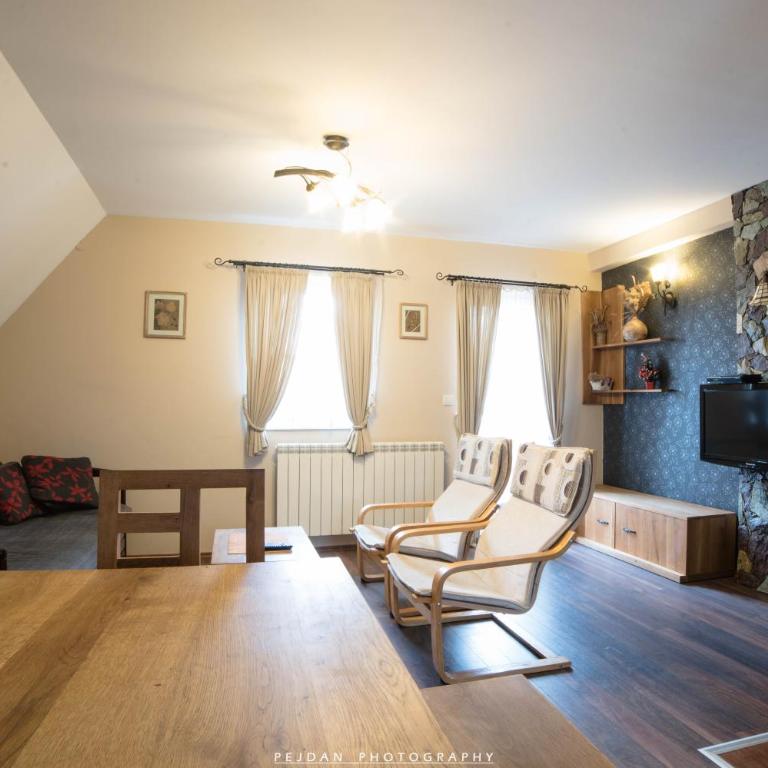 Snežna Kuća Apartments - Duplex Apartment - 8