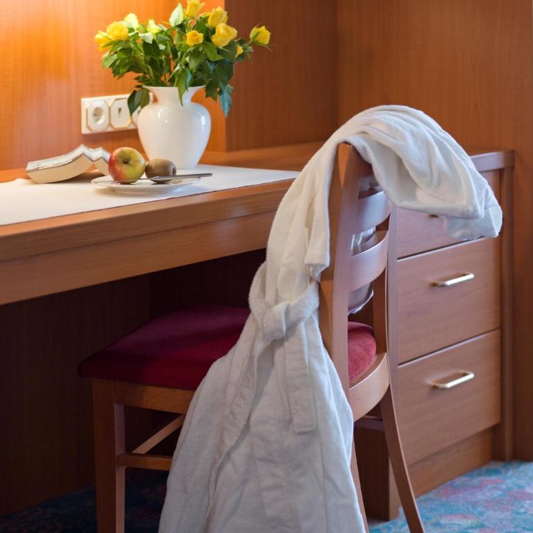 Hotel Pension Fent - Superior Doppelzimmer mit Stadtblick - 9