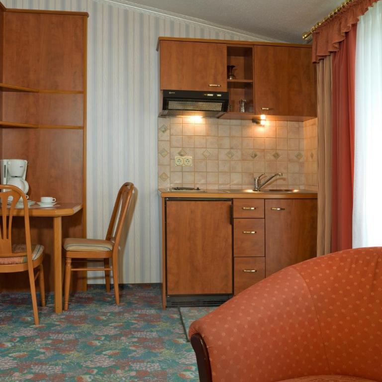 Hotel Pension Fent - Superior Doppelzimmer mit Gartenblick - 7