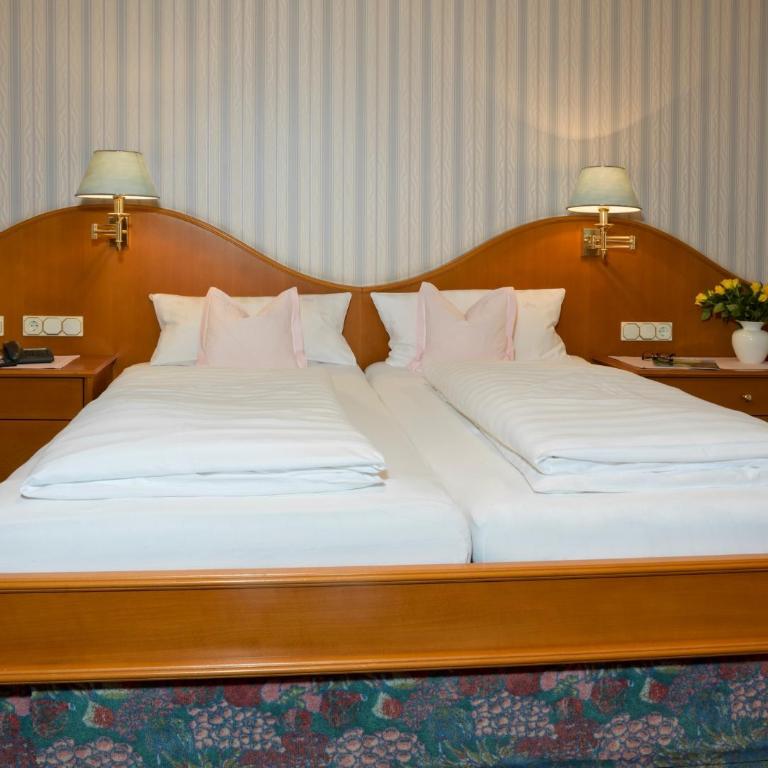 Hotel Pension Fent - Superior Doppelzimmer mit Gartenblick - 1