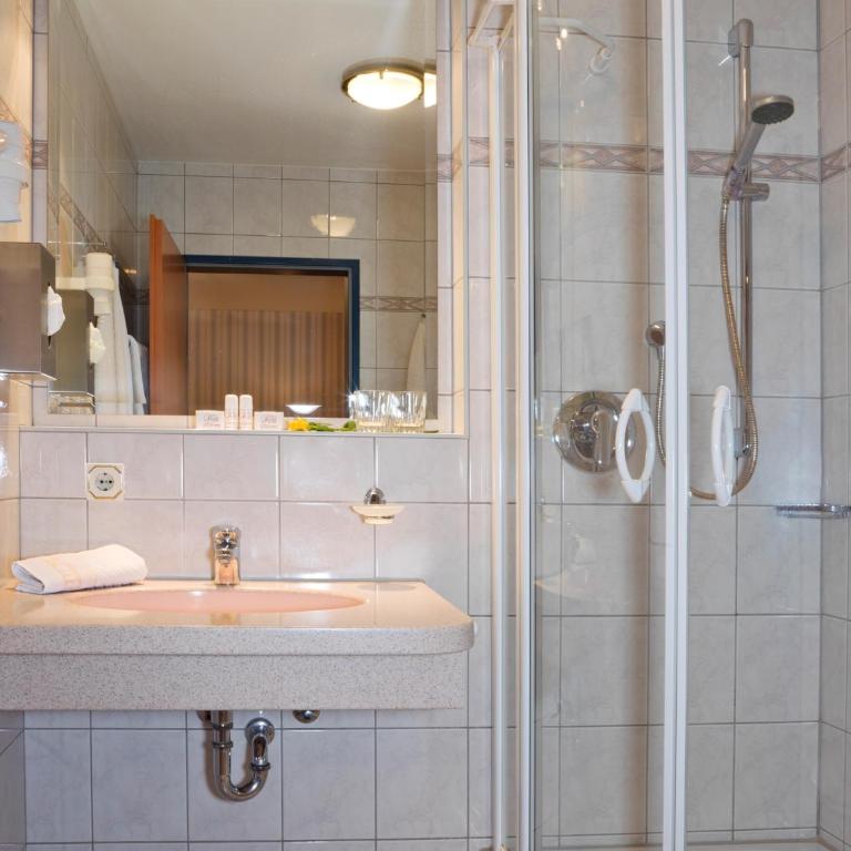 Hotel Pension Fent - Superior Doppelzimmer mit Gartenblick - 2