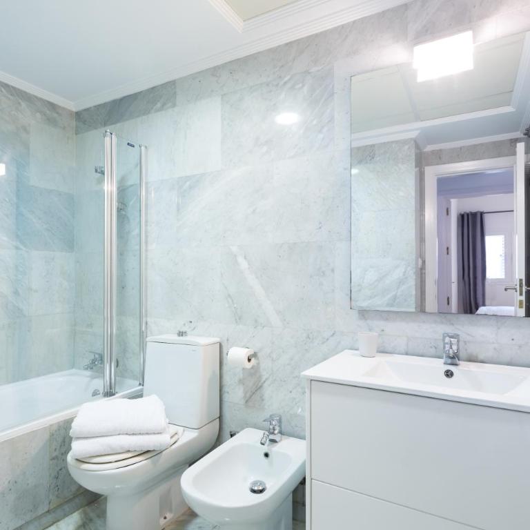 LR2 Private Terrace & Parking Right in the city Center - Apartamento - 37