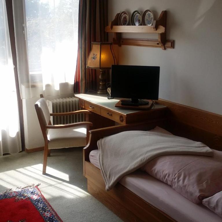 Bergschlößl - Einzelzimmer mit Balkon - 2