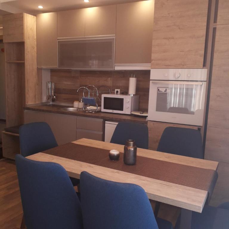 Apartman Lux Kopaonik - Apartment with Mountain View - 21