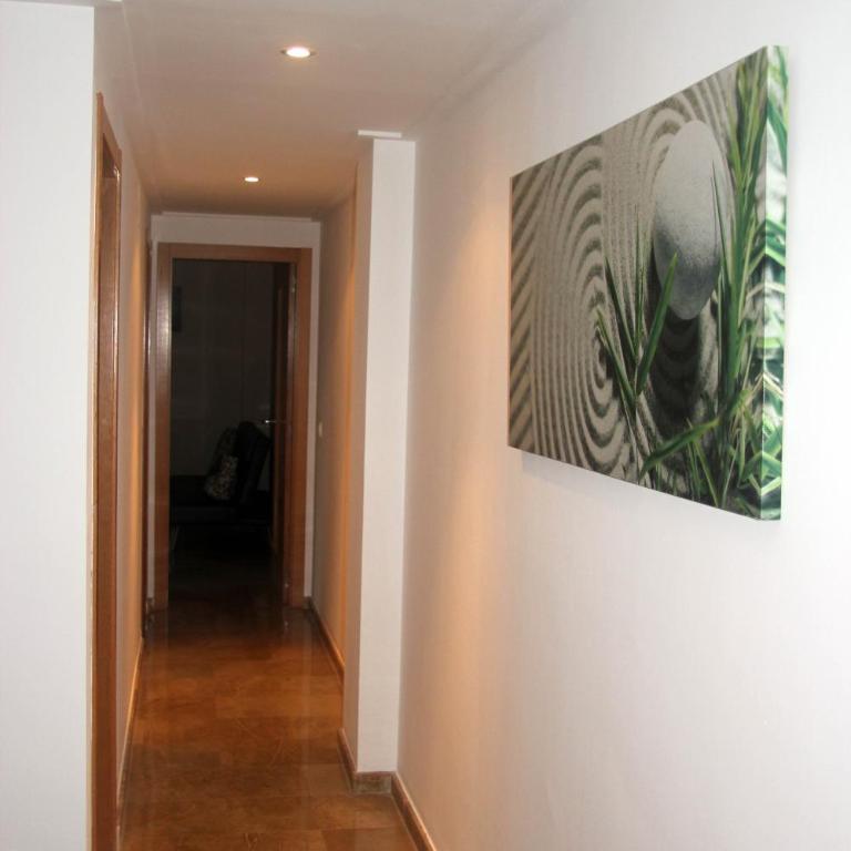 Holiday Apartments Malvarrosa Beach - Superior Two-Bedroom Apartment with Terrace - 17