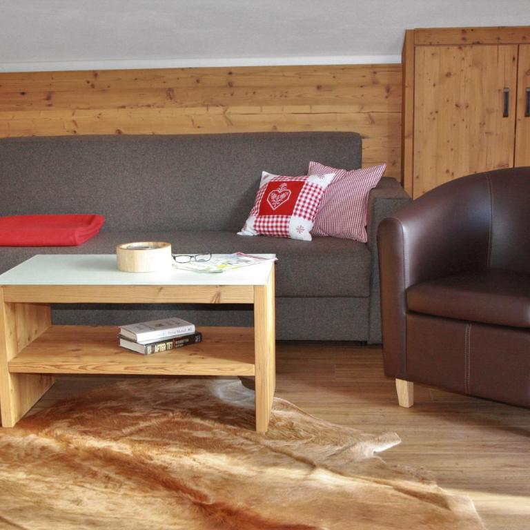 Landhaus Alpenhof - Apartment with Balcony - 12