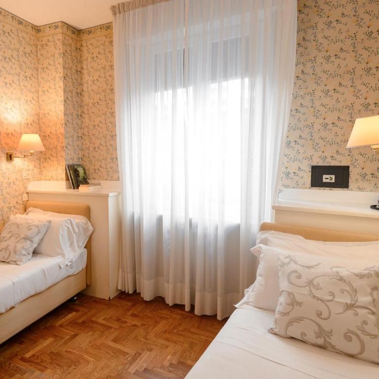 Hotel Continental - Camera Doppia con Letti Singoli - 3