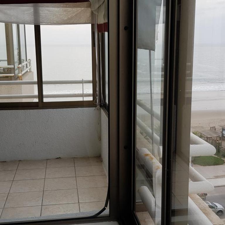 DEPTO 1RA LINEA FRENTE AL MAR Condominio Palmar 4P - Apartamento - 44