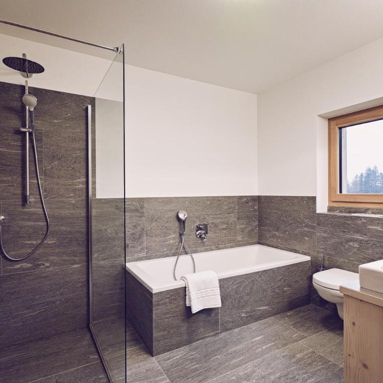 Hotel Gertraud - Doppel- oder Zweibettzimmer - 9