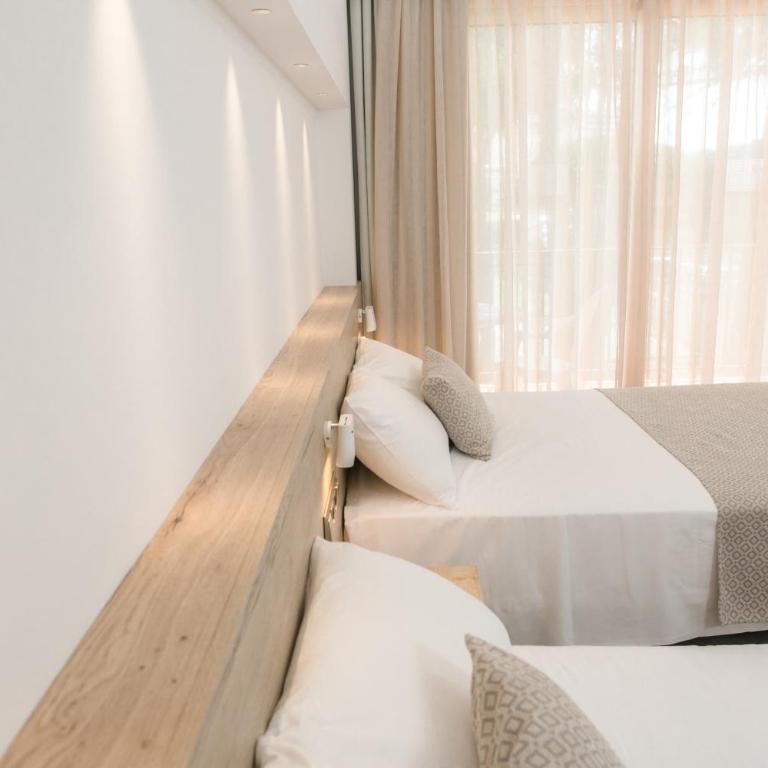 RVHotels Nieves Mar - Habitación Triple con vista lateral al mar (3 adultos) - 10
