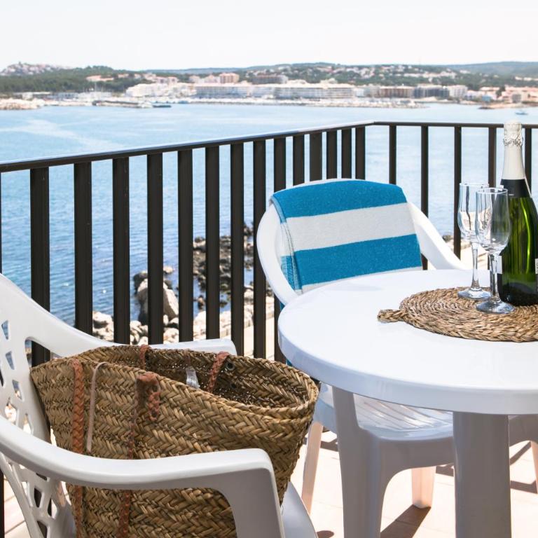 RVHotels Nieves Mar - Habitación Triple con vista lateral al mar (3 adultos) - 3