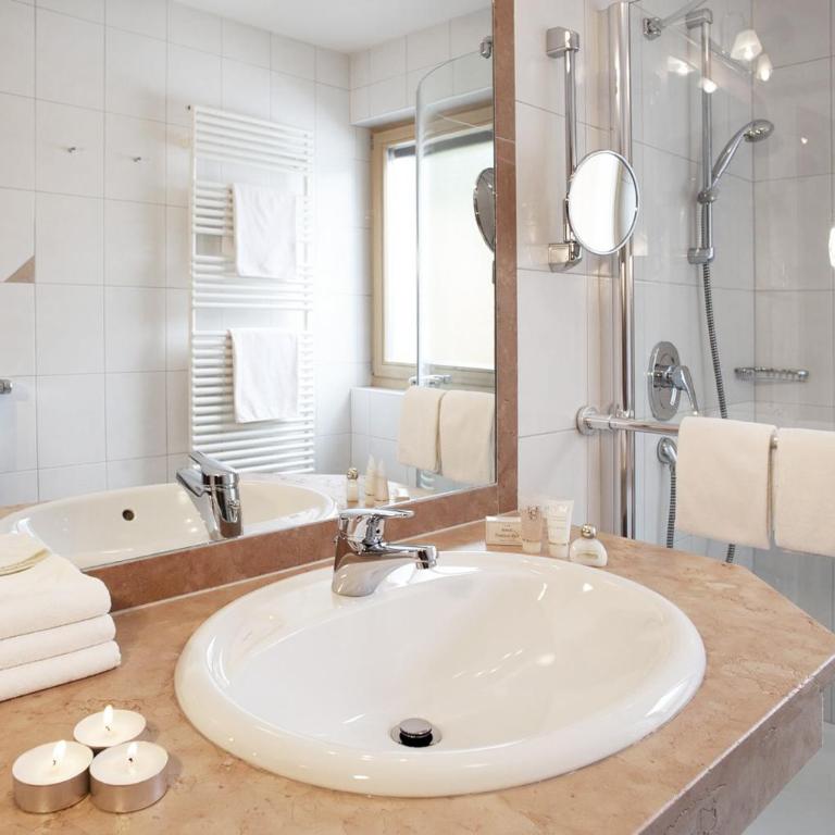 Hotel Gertraud - Doppel- oder Zweibettzimmer - 15
