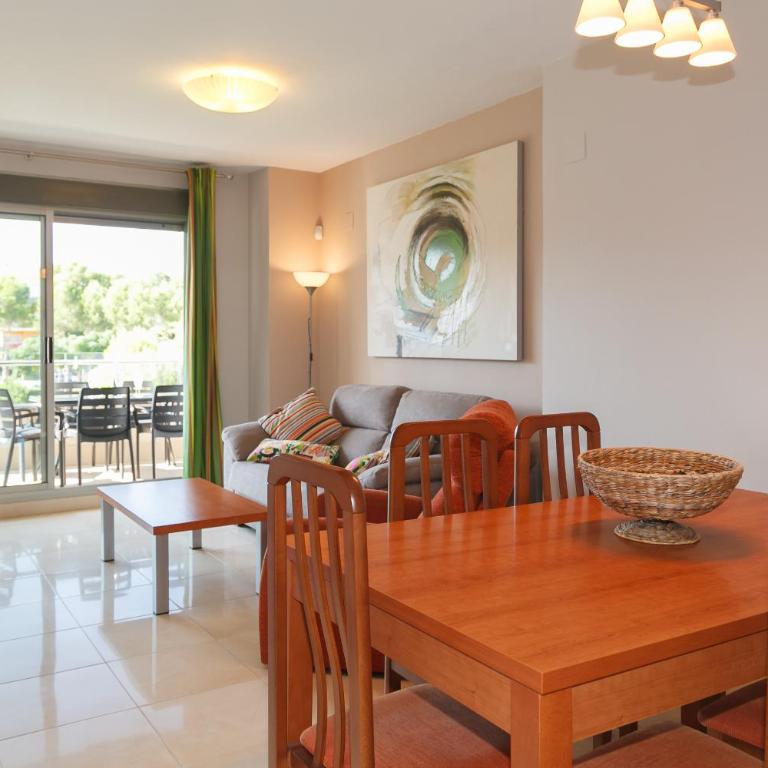 UHC Salou Villa Family Complex - Apartamento Familiar con vistas a la piscina - 3