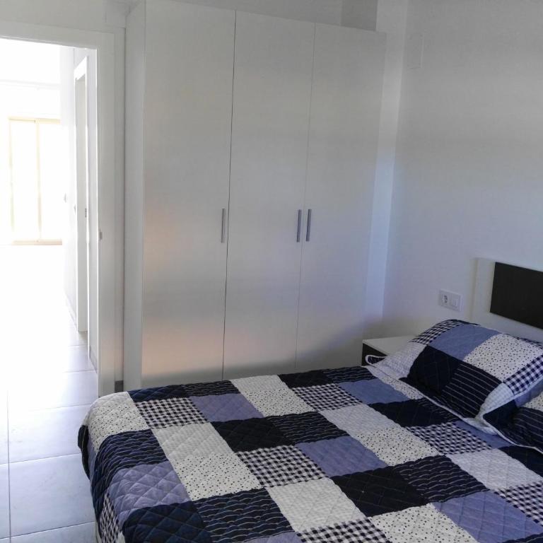 PRECIOSO APARTAMENTO EN PRIMERA LINEA DE MAR - Apartamento - 15