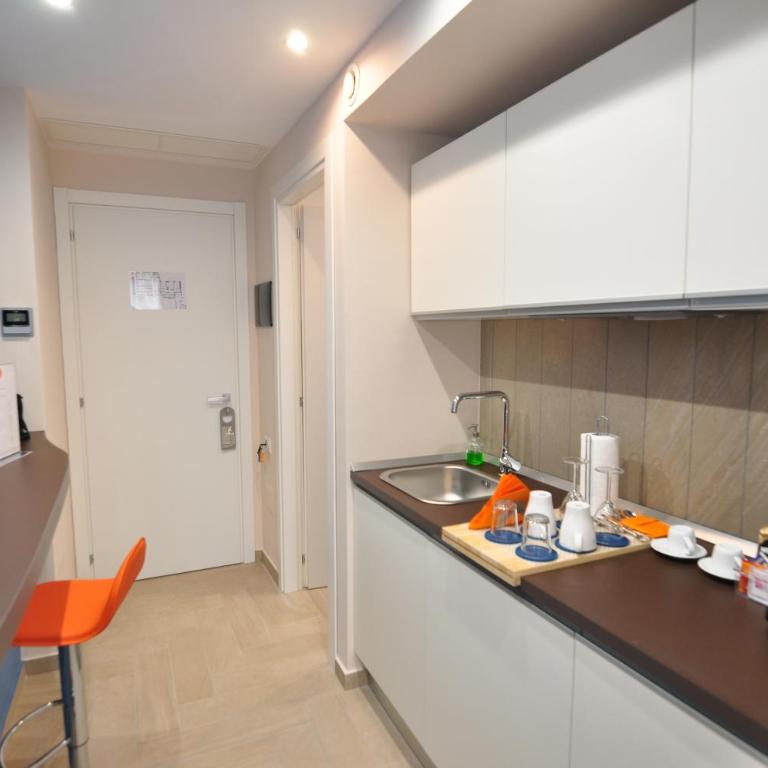 Delco Naples - Junior Suite - 11