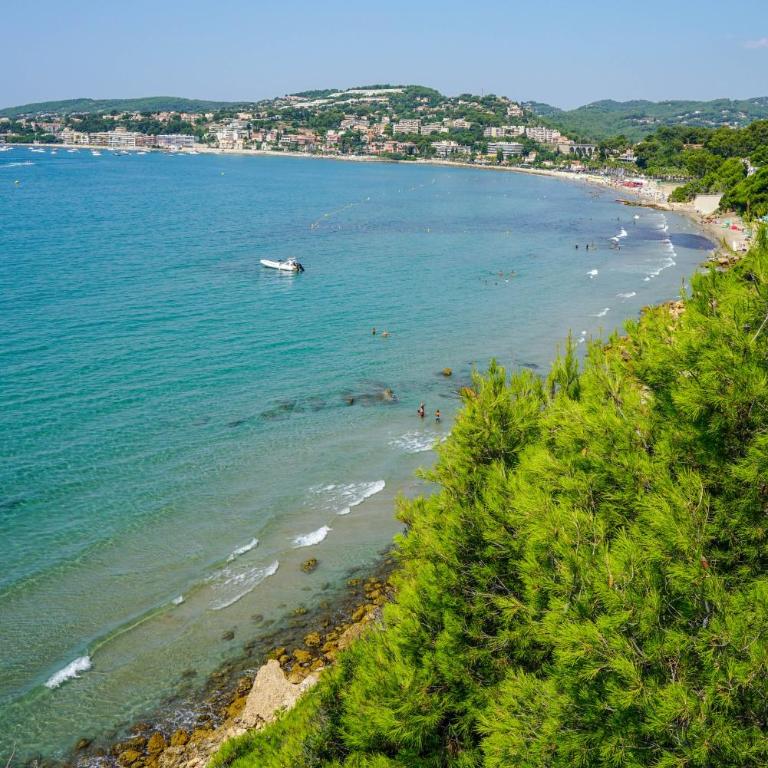 Les balcons de Bandol Centre ville avec vue mer et face à la plage - Studio - 4