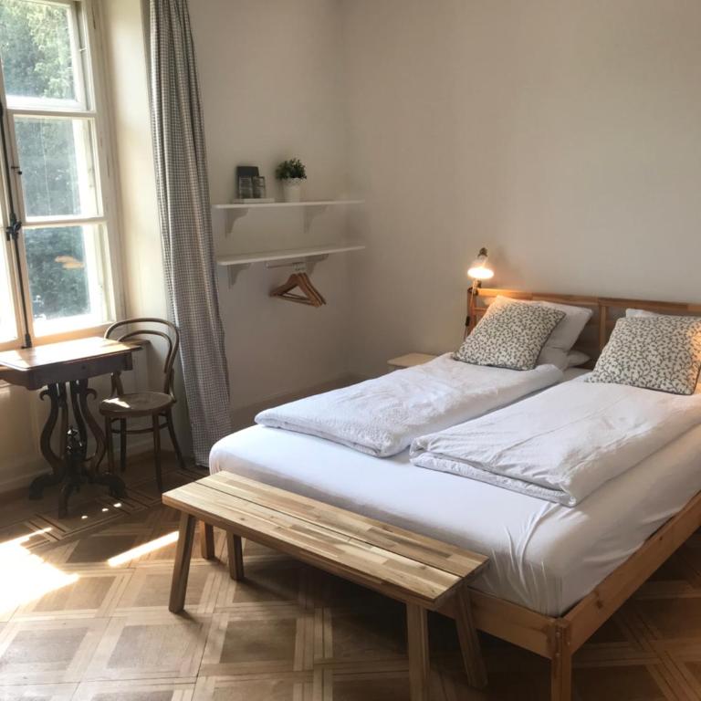 The Bed + Breakfast - Vierbettzimmer mit Gemeinschaftsbad - 4